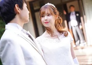 Bố Gã chồng nện người tình của con trai ngay sau lễ cưới của con trai Bố Gã chồng nện người tình của con trai ngay sau lễ cưới của con trai