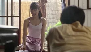 Cảm xúc ùa về khi sống cạnh người bạn gái của anh trai là bạn thân thời thơ ấu Cảm xúc ùa về khi sống cạnh người bạn gái của anh trai là bạn thân thời thơ ấu