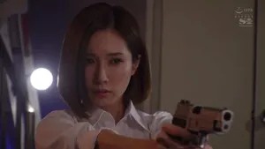 Nữ điều tra viên rơi vào tay những kẻ tội phạm biến thái Nữ điều tra viên rơi vào tay những kẻ tội phạm biến thái